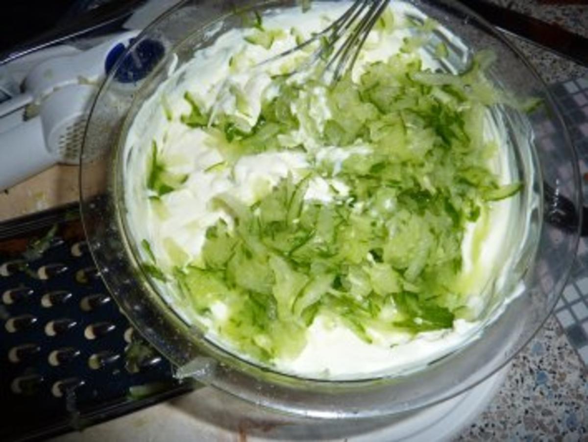 Fl/Pute: Putengyros mit Tzatziki - Rezept - Bild Nr. 9