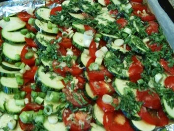 Rezept: Tomaten-Zuccini-Kuchen Bild Nr. 7 Tomaten-Zuccini-Kuchen - Rezept - Bild Nr. 7