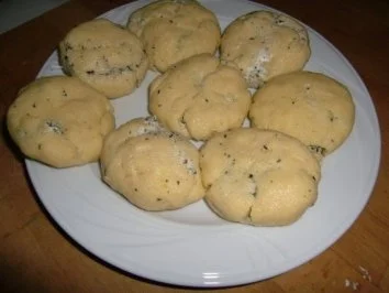 Rezept: Polentataler mit Minze-Zitronenpesto-Füllung Bild Nr. 4 Polentataler mit Minze-Zitronenpesto-Füllung - Rezept - Bild Nr. 4