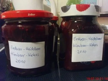 Erdbeer-Heidelbeer-Himbeer-Kokos Marmelade - Rezept - Bild Nr. 2