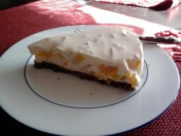 Rezept: Fruchtige Frischkäse Torte mit Pfirsich Fruchtige Frischkäse Torte mit Pfirsich - Rezept