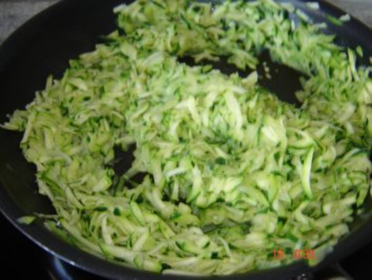 Zucchini- Dill Joghurt (Meze) - Rezept - Bild Nr. 2