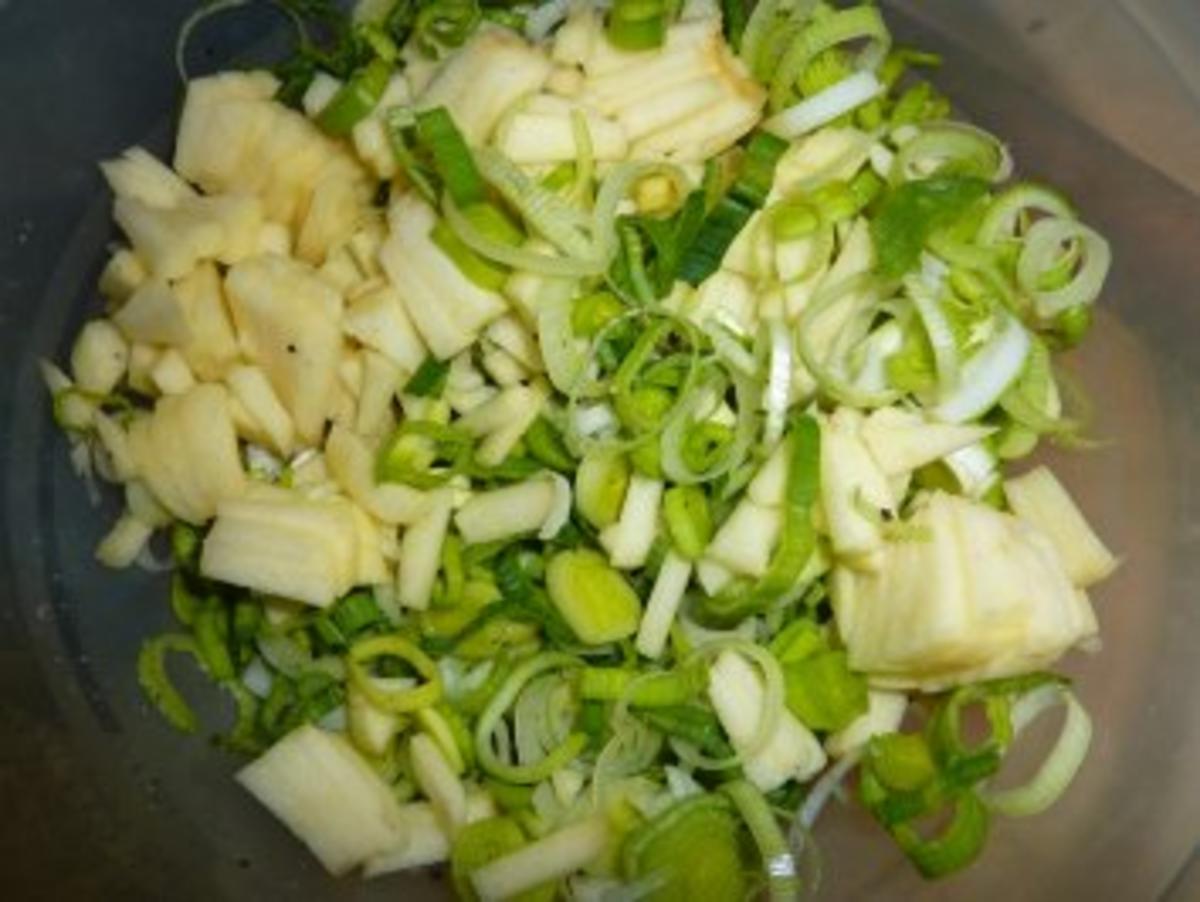 Salate: Porree-Apfel-Salat - Rezept - Bild Nr. 2