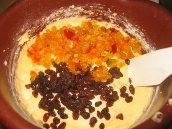 Rezept: Backwaren: Saftiger Früchte/ Königskuchen Bild Nr. 4 Backwaren: Saftiger Früchte/ Königskuchen - Rezept - Bild Nr. 4