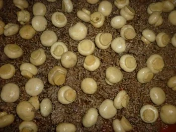 Rezept: Schnelle Lammhack-Champignon-Pizza Bild Nr. 5 Schnelle Lammhack-Champignon-Pizza - Rezept - Bild Nr. 5