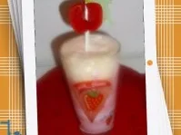 Limoneneis mit Erdbeeren - Rezept