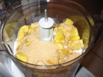 Rezept: Pina-Colada-Likör Bild Nr. 3 Pina-Colada-Likör - Rezept - Bild Nr. 3