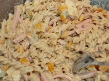 Rezept: Salat: Kalifornischer Nudelsalat Salat: Kalifornischer Nudelsalat - Rezept