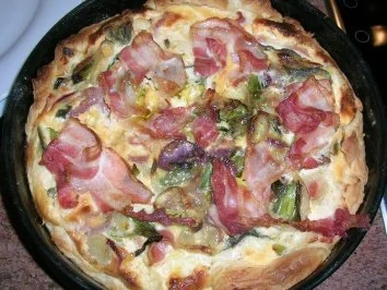 Zwiebel-Quiche mit Schafskäse - noch ein Mitbringsel aus dem Urlaub - total lecker - Rezept - Bild Nr. 10