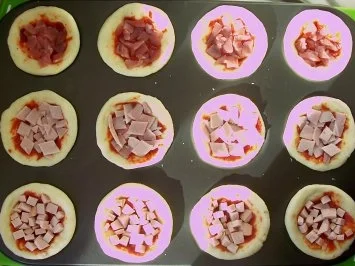 Pizza: Pizzis mal zwölf - Rezept - Bild Nr. 5