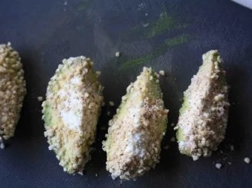 Sommerlicher Salat mit gebratener Avocado - Rezept - Bild Nr. 4