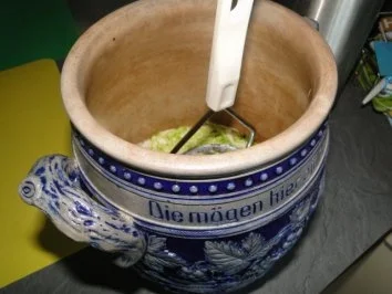 Spitzkohlsalat mit Möhren und Paprika         (Foto) - Rezept - Bild Nr. 8