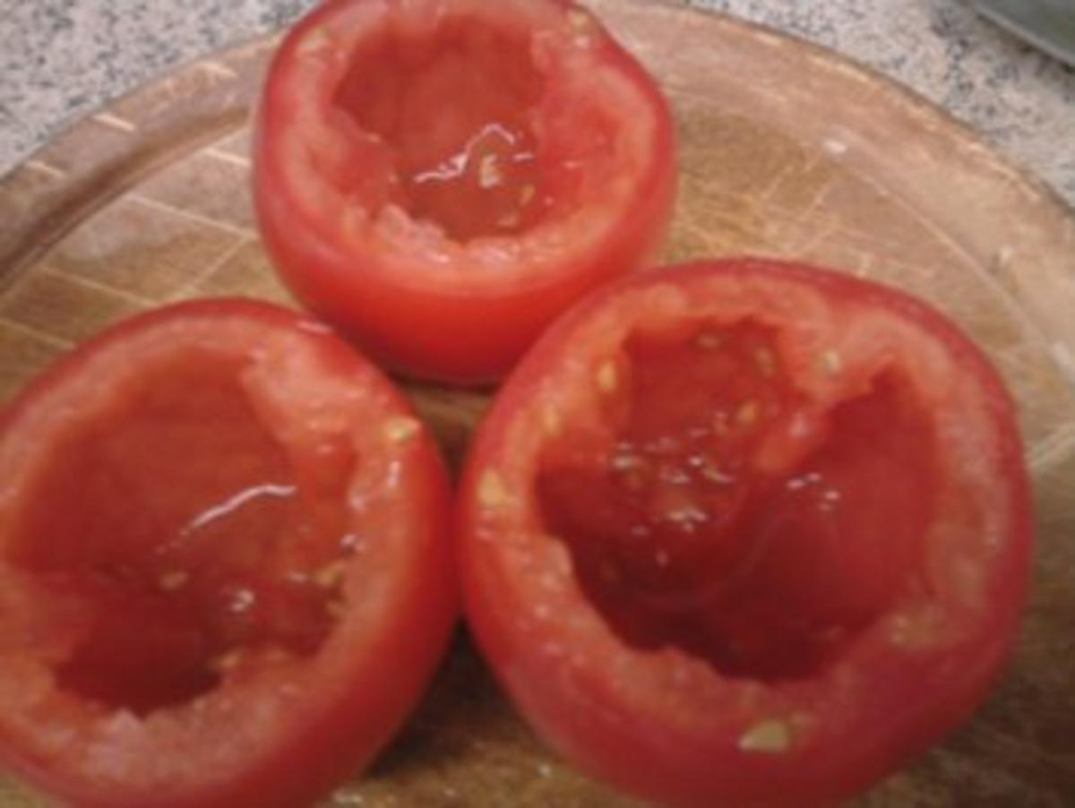 Gefüllte Tomaten mit Putensalat - Rezept - Bild Nr. 5