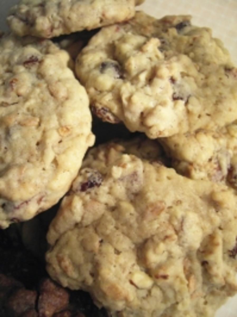 Plätzchen: Haferflocken Nuss Rosinen Cookies - Rezept