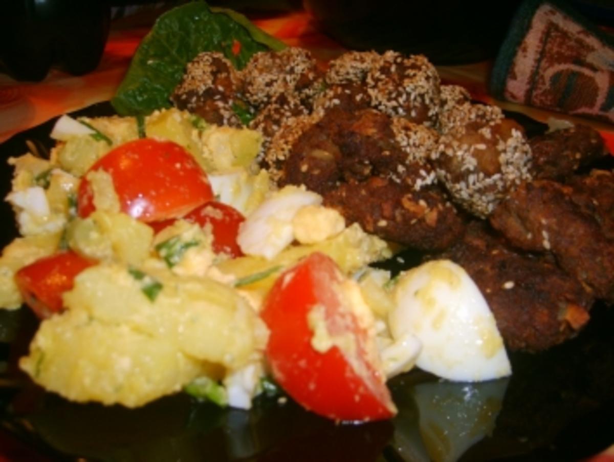 Kartoffelsalat Kartoffelsalat mit Ei, Tomate und Zwiebel - Rezept ...