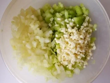 Rezept: Dip: Tzatziki ... nach unserem Geschmack Bild Nr. 2 Dip: Tzatziki ... nach unserem Geschmack - Rezept - Bild Nr. 2