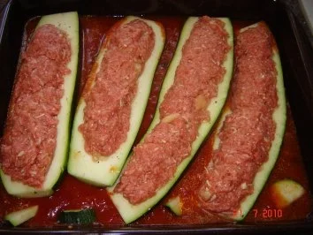 Rezept: Überbackenes : gefüllte Zuccini Bild Nr. 5 Überbackenes : gefüllte Zuccini - Rezept - Bild Nr. 5