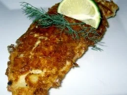 Rezept: Seehechtfilet in Parmesan-Ei-Hülle Seehechtfilet in Parmesan-Ei-Hülle - Rezept