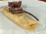 Kotelett vom Reh mit Blutorangen-Pfeffer-Sauce und Lavendel-Crêpes à la Baudrexel - Rezept