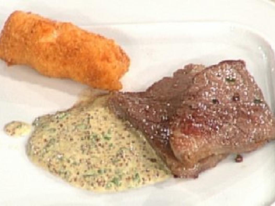 Presa vom IbericoSchwein mit PommerySenfSauce und Gemüsekroketten