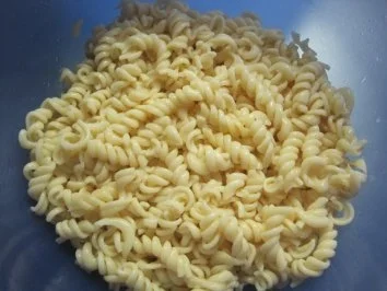 Rezept: Nudelsalat Bild Nr. 2 Nudelsalat - Rezept - Bild Nr. 2