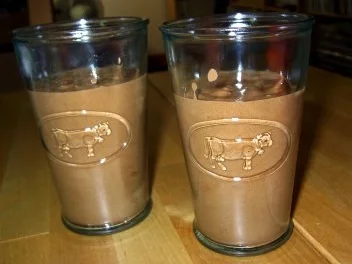 Rezept: Rosmarin-Schokomousse mit Ingwer-Aprikosen Bild Nr. 10 Rosmarin-Schokomousse mit Ingwer-Aprikosen - Rezept - Bild Nr. 10