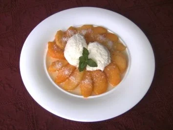 Kokostraum mit marinierter Pfirsische - Rezept
