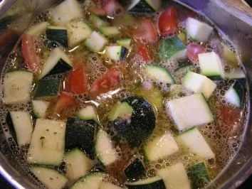 Zuccchini-Tomaten- Suppe - Rezept - Bild Nr. 3