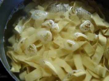 Rezept: Zuccini -Lachs -Nudeln Bild Nr. 7 Zuccini -Lachs -Nudeln - Rezept - Bild Nr. 7