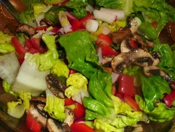 Rezept: Salat mit Schinken-Käse-Röllchen Bild Nr. 5 Salat mit Schinken-Käse-Röllchen - Rezept - Bild Nr. 5