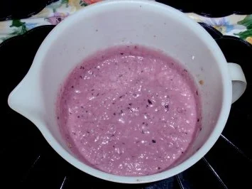 Blaubeer-Cremefraiche-Buttermilch-Eis - Rezept - Bild Nr. 5