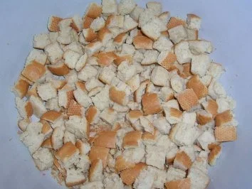 Rezept: Semmelknödel - hausgemacht - z.B. lecker zu Pfifferlingragout Bild Nr. 9 Semmelknödel - hausgemacht - z.B. lecker zu Pfifferlingragout - Rezept - Bild Nr. 9