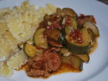Kalbs-Zucchini-Ragout - Rezept - Bild Nr. 2