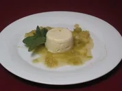 Grießflammerie auf Apfel-Rhabarber-Bett - Rezept