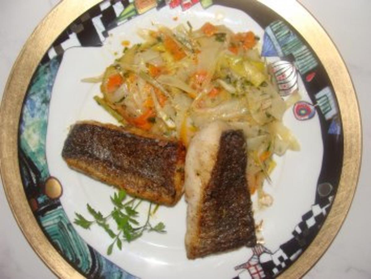 Fisch : -Merluzafilet mit Haut gebraten - Rezept