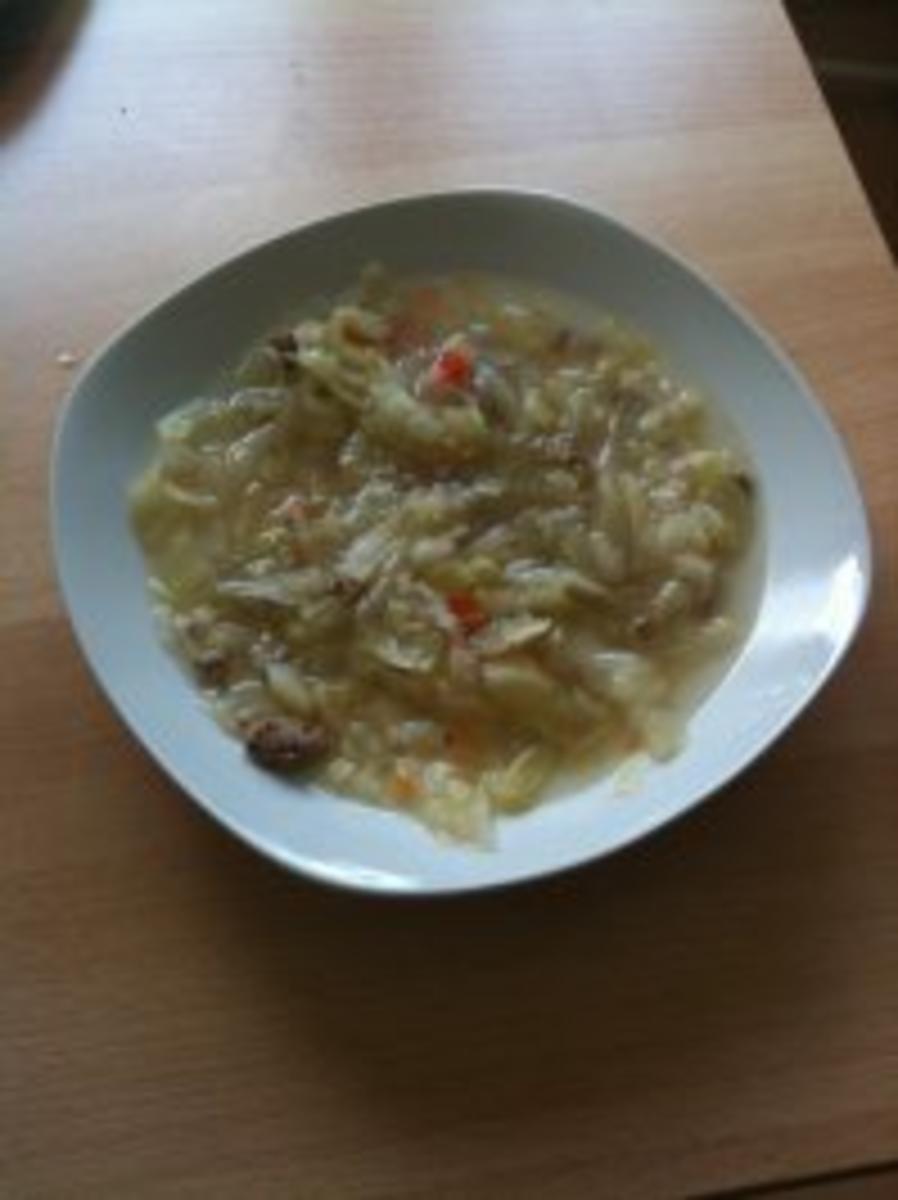 Bilder für Kohlsuppe mit Hackfleisch - Rezept