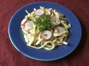 Spätzlesalat mit Weißwurscht - Rezept