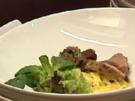 Zitronen-Rosmarin-Kalbsfilet an getrüffelten Rahmnudeln und grünem Salat - Rezept