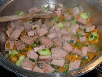 Pfannengericht: Pilze,  Nudeln, Leberkäse und Schinkenknacker - Rezept - Bild Nr. 5