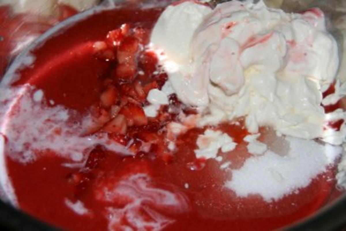 Dessert: Erdbeer-Eis - Rezept - Bild Nr. 5