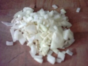 Rosmarin-Gulasch mit Rotkohl und Roggenbrotknödel - Rezept - Bild Nr. 2