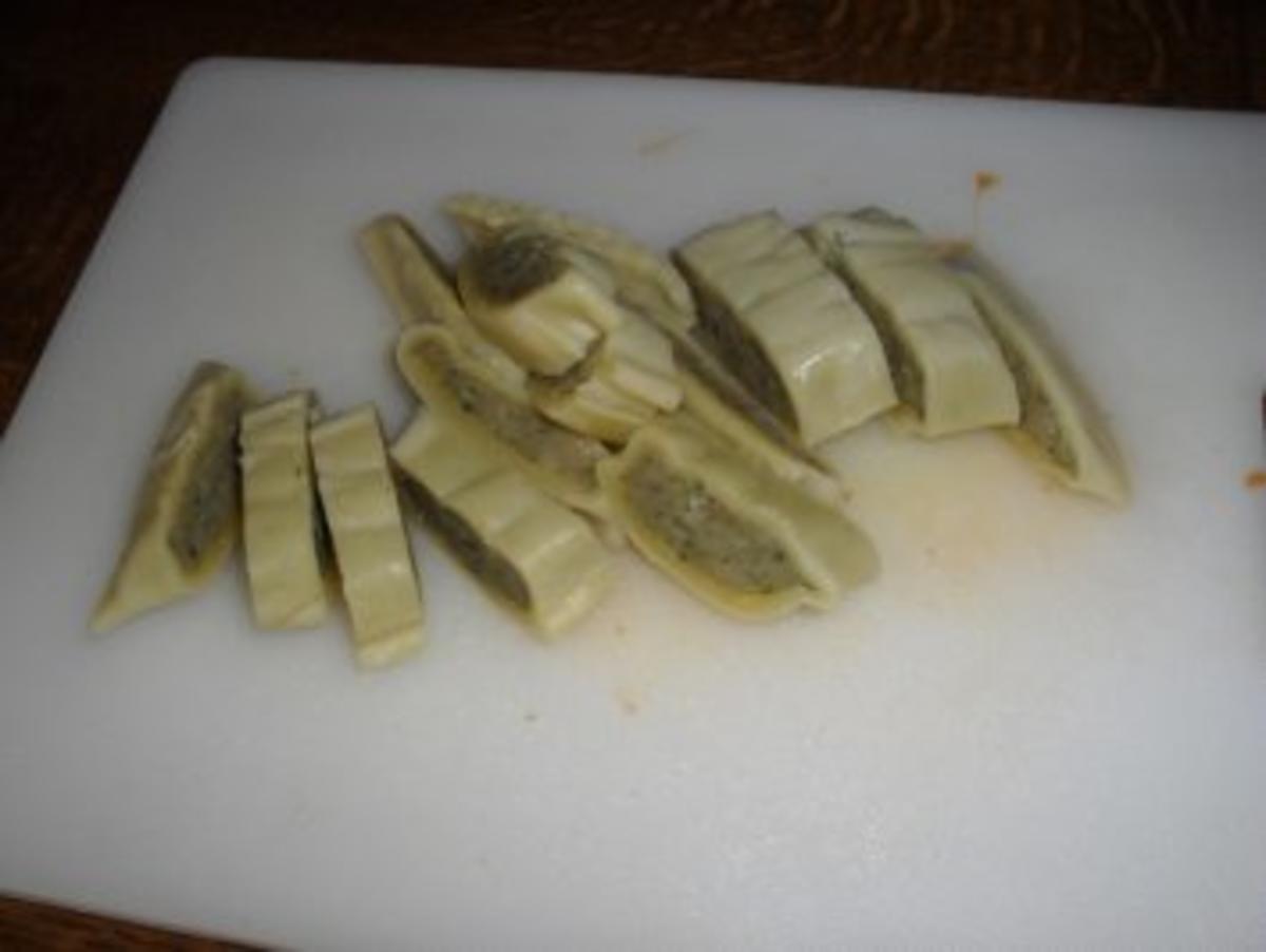 Maultaschen in Tomatensoße mit Schinken und Käse überbacken Bilder sind online - Rezept - Bild Nr. 2