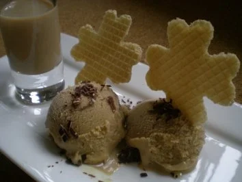 Rezept: Eis: Baileys Capuccino Eiscreme Bild Nr. 4 Eis: Baileys Capuccino Eiscreme - Rezept - Bild Nr. 4