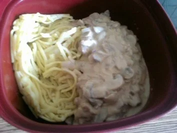 "HAUPTGERICHT" Putengeschnetzeltes Elsässer Art - Rezept