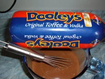 Eis -      Nougat.-Softeis mit Dooleys - Rezept - Bild Nr. 3