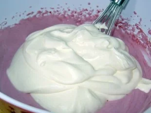 Rezept: Johannisbeer-Quark-Mousse Bild Nr. 6 Johannisbeer-Quark-Mousse - Rezept - Bild Nr. 6