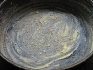 Johannisbeer-Eierlikörkuchen mit Baisserhaube - Rezept - Bild Nr. 2