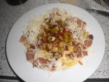 Bandnudeln mit dicken Bohnen - Rezept