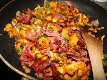 Rezept: An alle Pilzliebhaber " Pfifferlingskuchen " (Fotos) Bild Nr. 4 An alle Pilzliebhaber " Pfifferlingskuchen " (Fotos) - Rezept - Bild Nr. 4