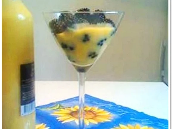 Rezept: Brombeeren mit Eierlikör-Drink Bild Nr. 5618 Brombeeren mit Eierlikör-Drink - Rezept - Bild Nr. 5618